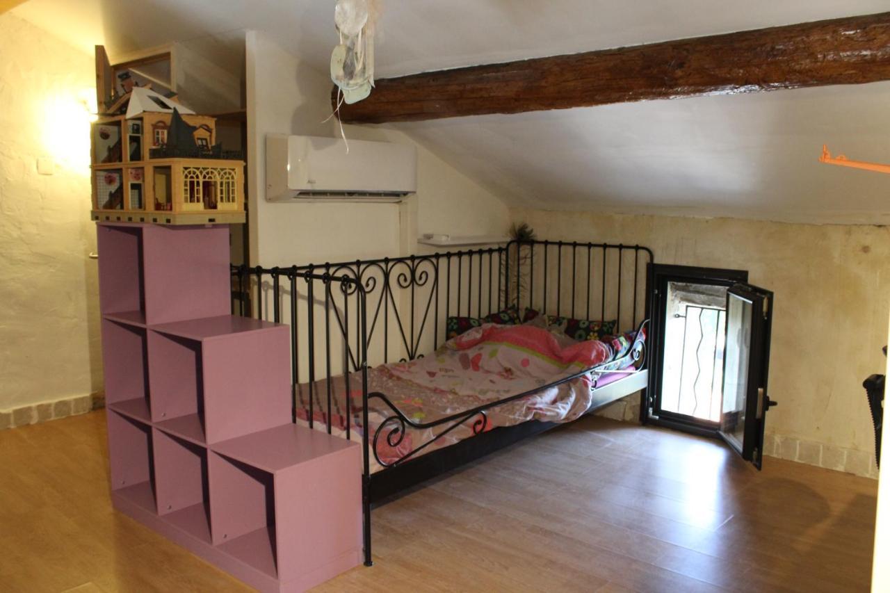 Maison De Historique Dans La Haute - *